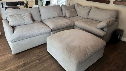 Reclining sectional
