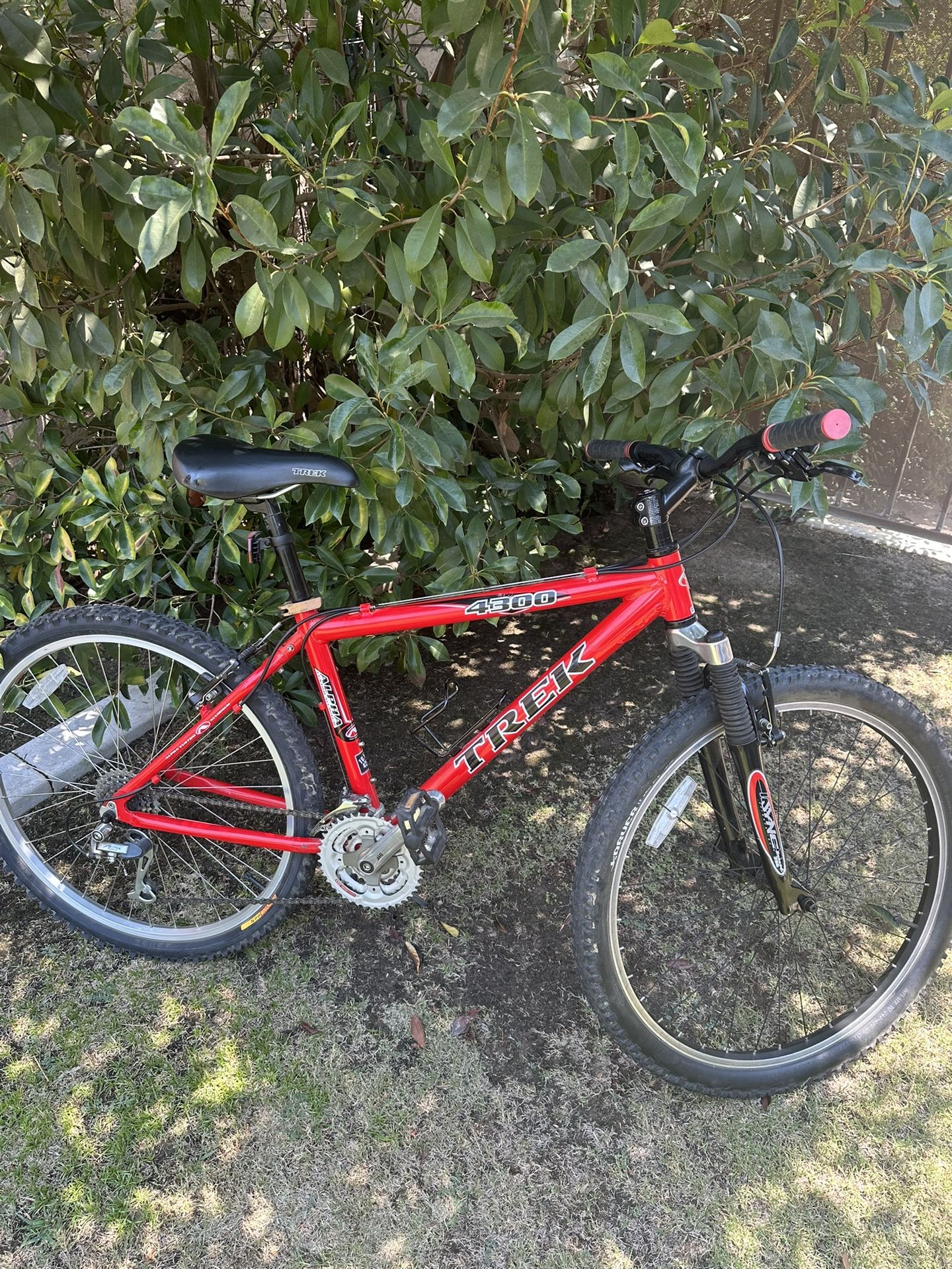 Trek 4300 ,21 Speed Bicycle