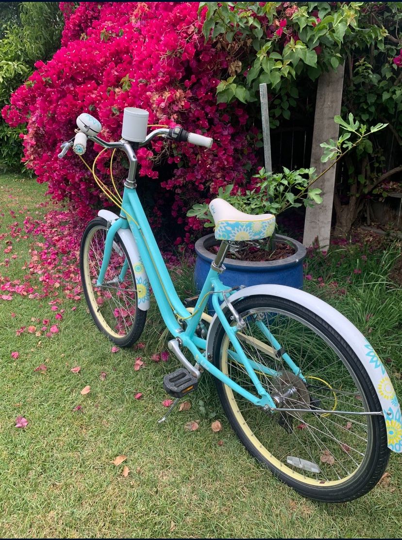 7 speed girls bike
