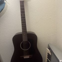 Guild D15 Acoustic Guitar