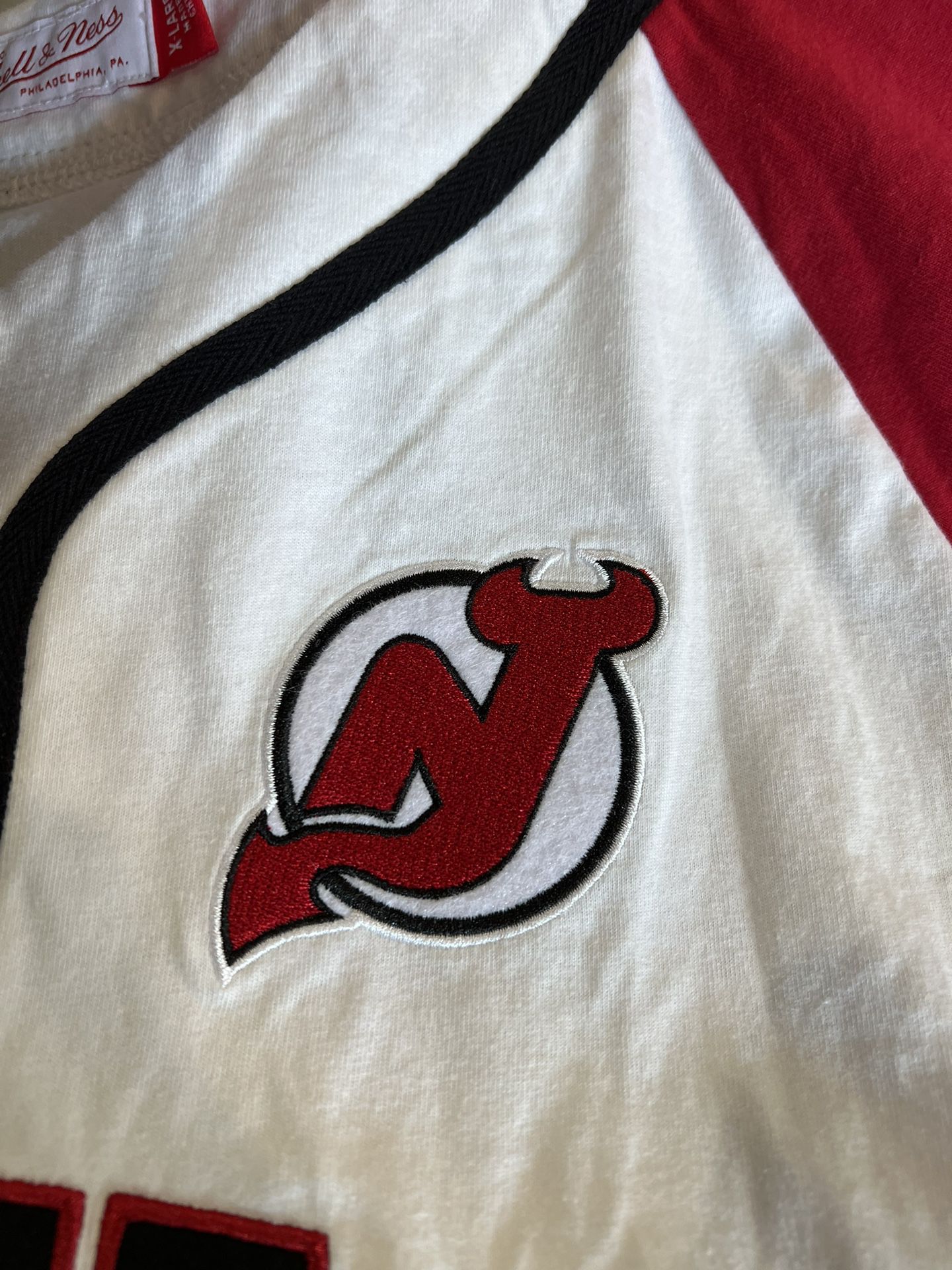 New New Jersey Devils Mitchell & Ness Hockey Practice Day Button Up Top  Jersey Size XL for Sale in Anaheim, CA - OfferUp