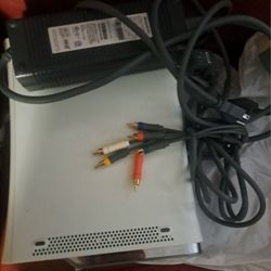 XBOX 360 With Cables And HDD
