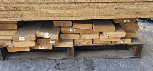 Pine  wood.    5" 1/2  x 1" 1/2 X 62