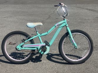 Schwinn Signature Girls' SunnySide 20'' Bike
