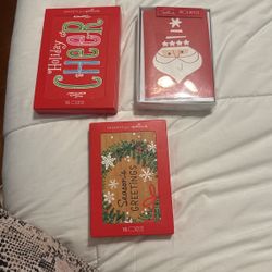 Hallmark Christmas Cards 16 In a Box. 