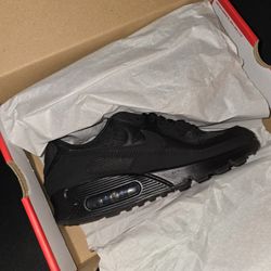 Nike Airmax 90  Sz 9 Triple Black 