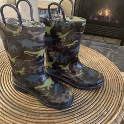 *LIKE NEW* Dinosaur 🦕 Rain Boots Size 12 