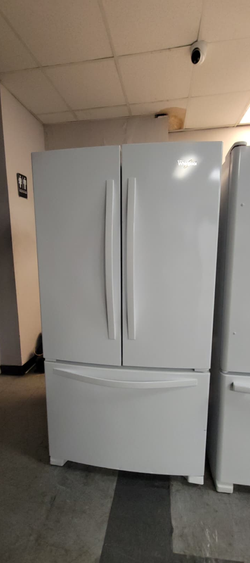 Whirlpool French Door Fridge – White, Bottom Freezer, Clean