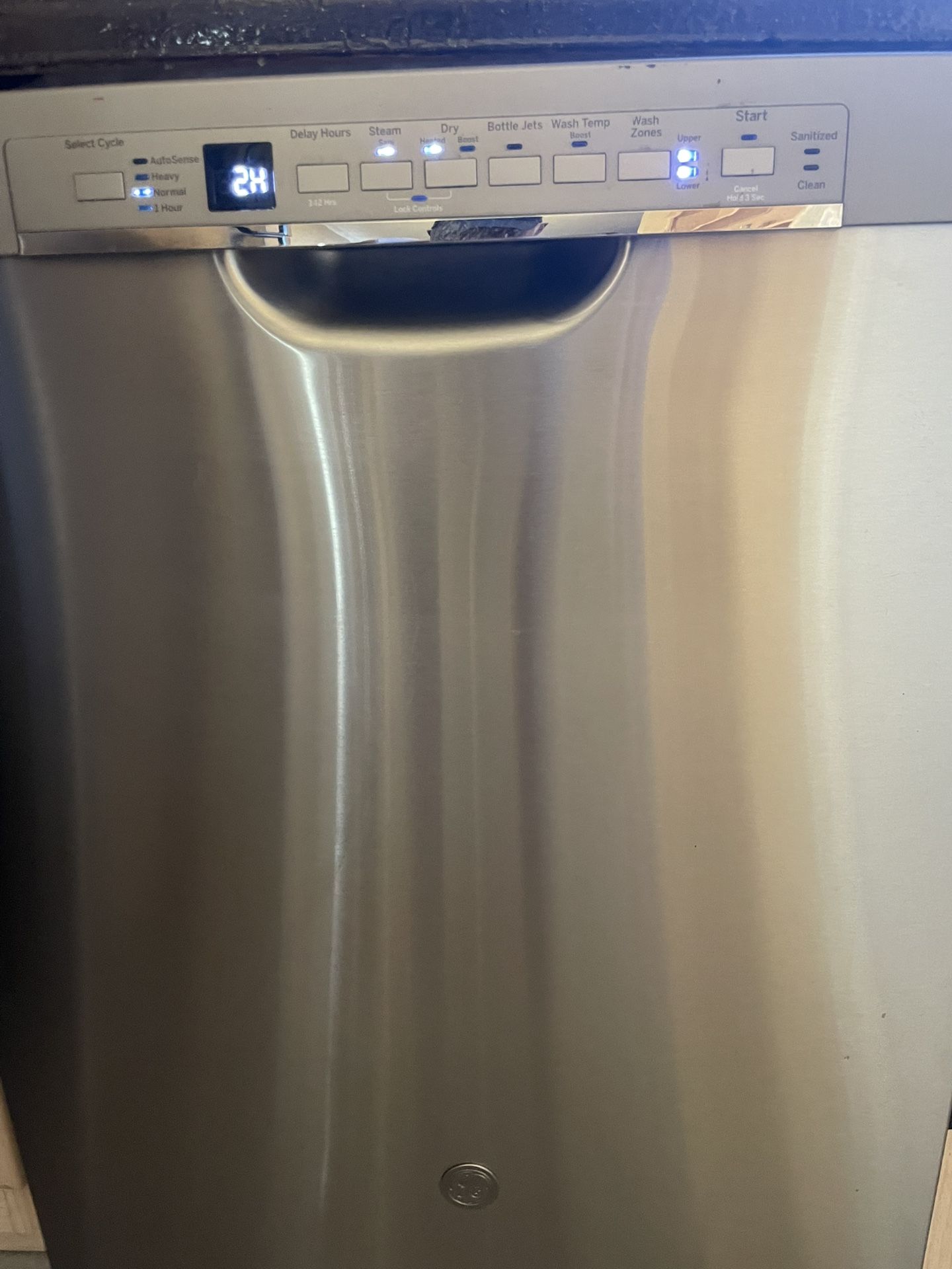 Dishwasher Lightly Used