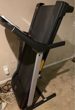Golds Gym Tredmil