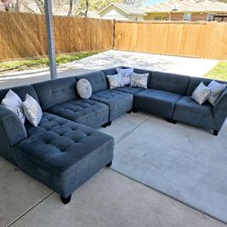 Sectional Couch Great Condition Super Clean And Comfy
