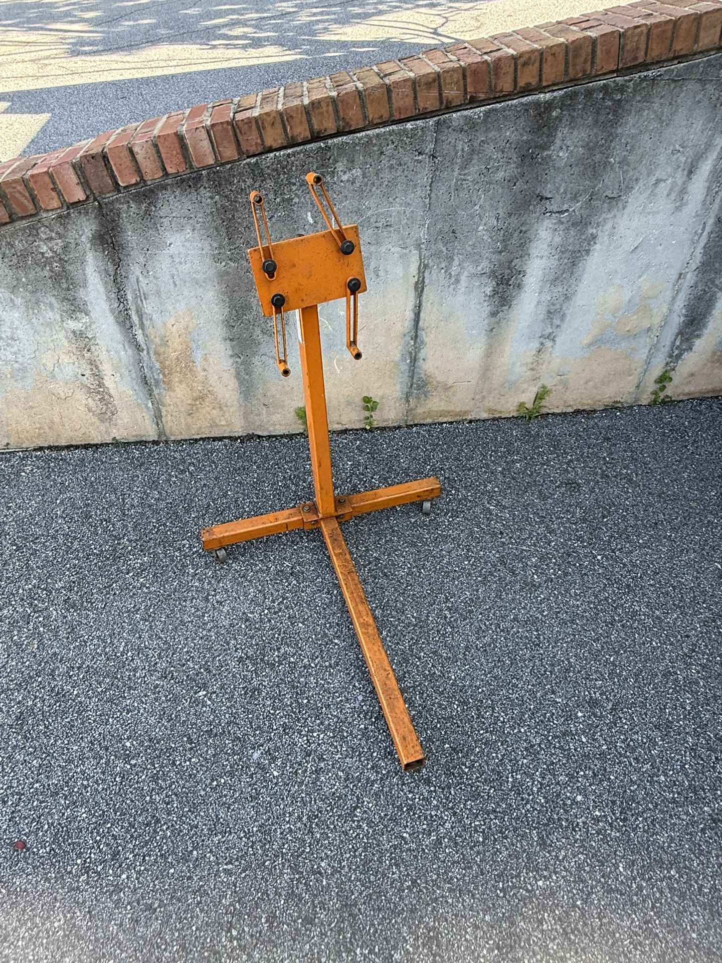 CENTRAL MACHINERY ENGINE STAND