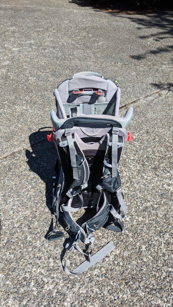 Kid Carry Backpack - Osprey - Like New 