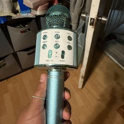 Bluetooth Wireless Microphone 