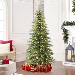 LuxenHome 6.5FT Artificial Christmas Tree, Realistic Cypress Slim Christmas Tree Prelit with 450 LED Lights, 734 PE Brand Tips, Plug-in Green Artifici