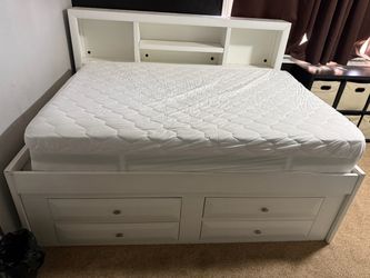 Full captain/storage bed