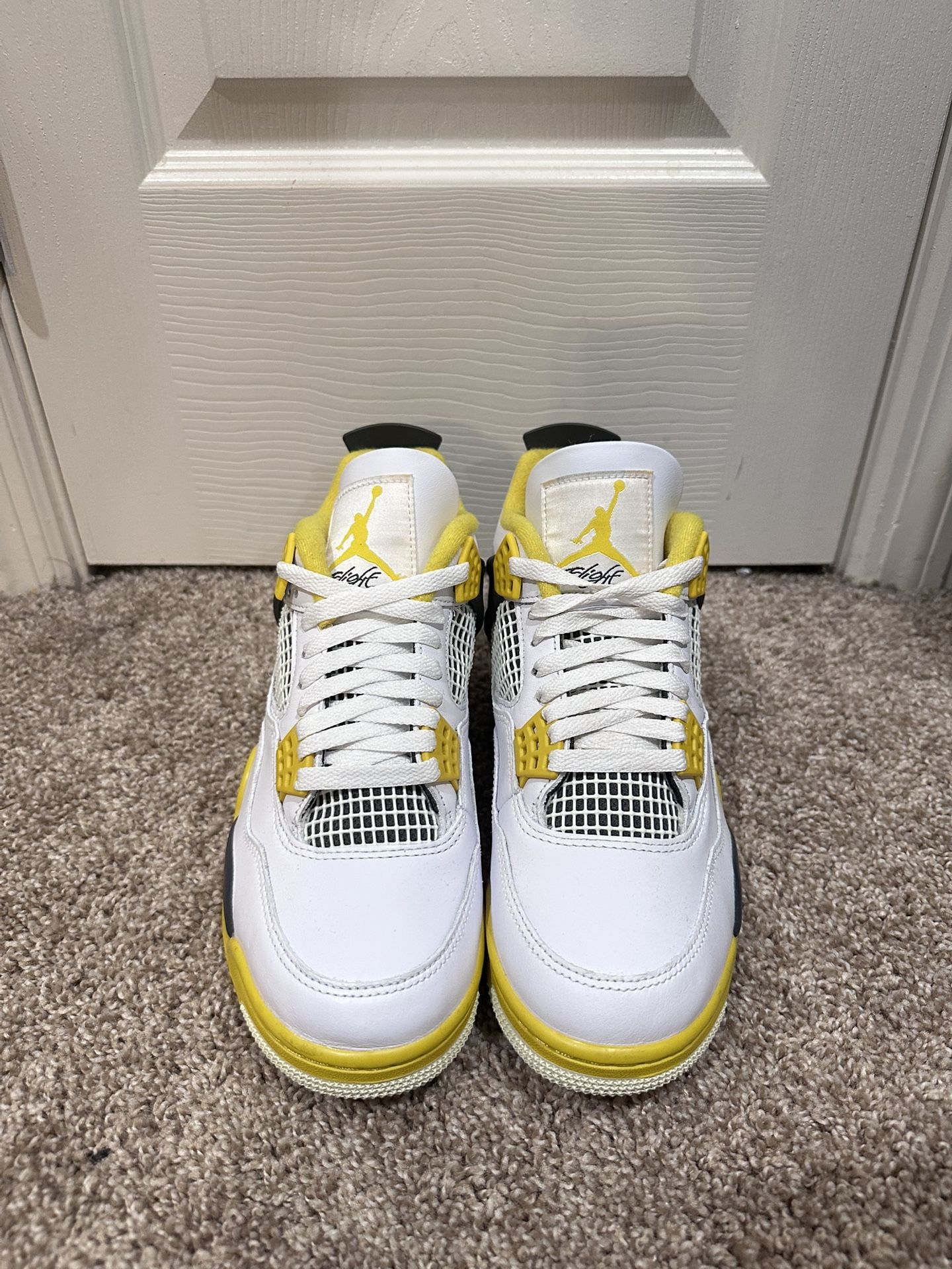 Jordan 4 Sulfur