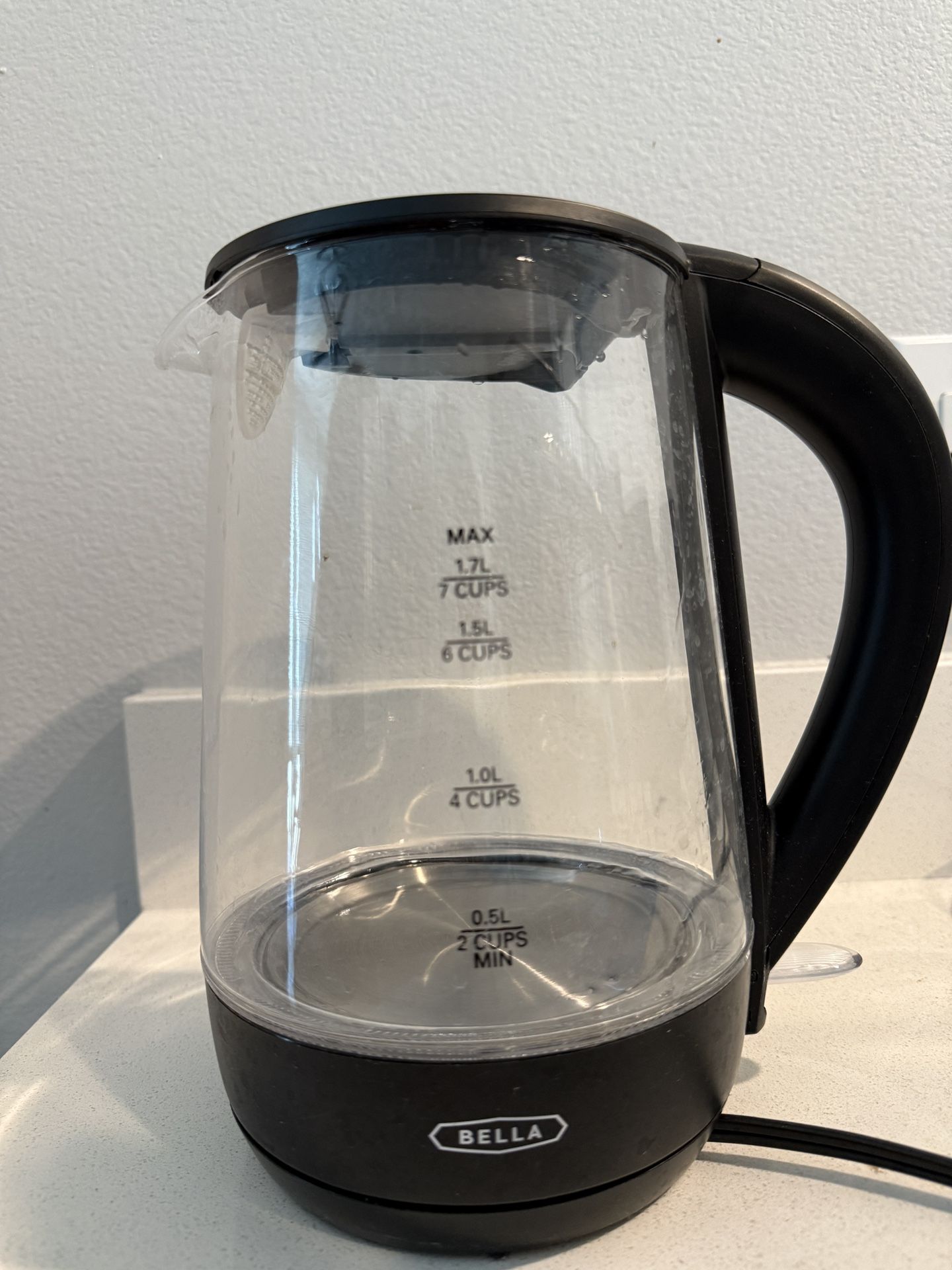 Bella Electric Kettle – 1.7L – $10