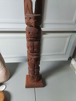 Stacey Raub Hand carved Totem Pole
