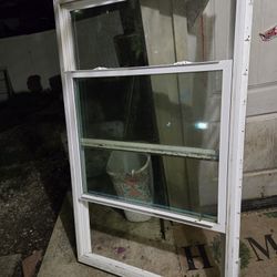 61x37 Window No Screen $ 80.00 (Serious Buyers) Cash App Or Cash 