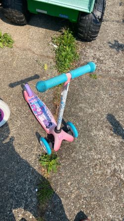 Barbie scooter price 5$. Pick up. E. Side. Tacoma