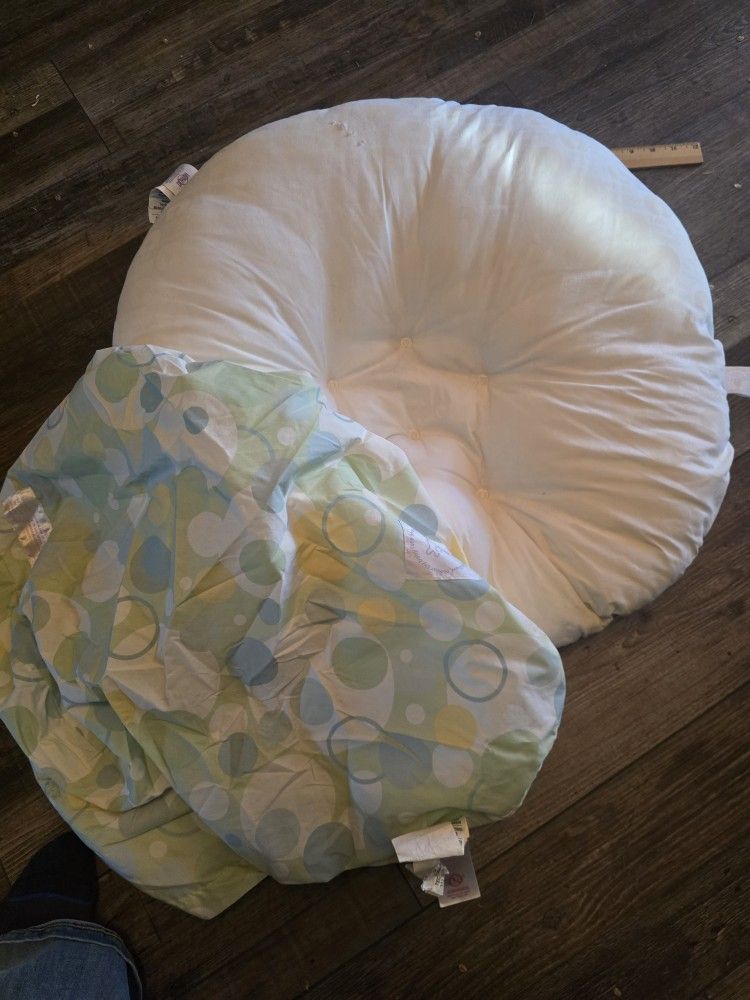 Boppy Baby Pillow And Cover