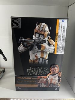 Hot Toys 1/6 Scale Commander Cody 