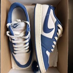 Nikes- Men Size 8 