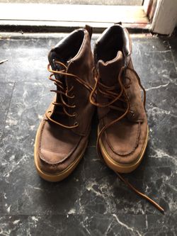 Men’s shoes 9.5