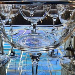 Wine Glasses (5) And Rimmed Champagne Coupes(8) 