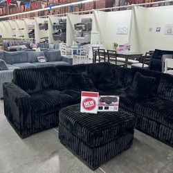 Brand New Sectional Sofa With Ottoman 