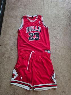 Chicago Bulls Micheal Jordan basketball uniform