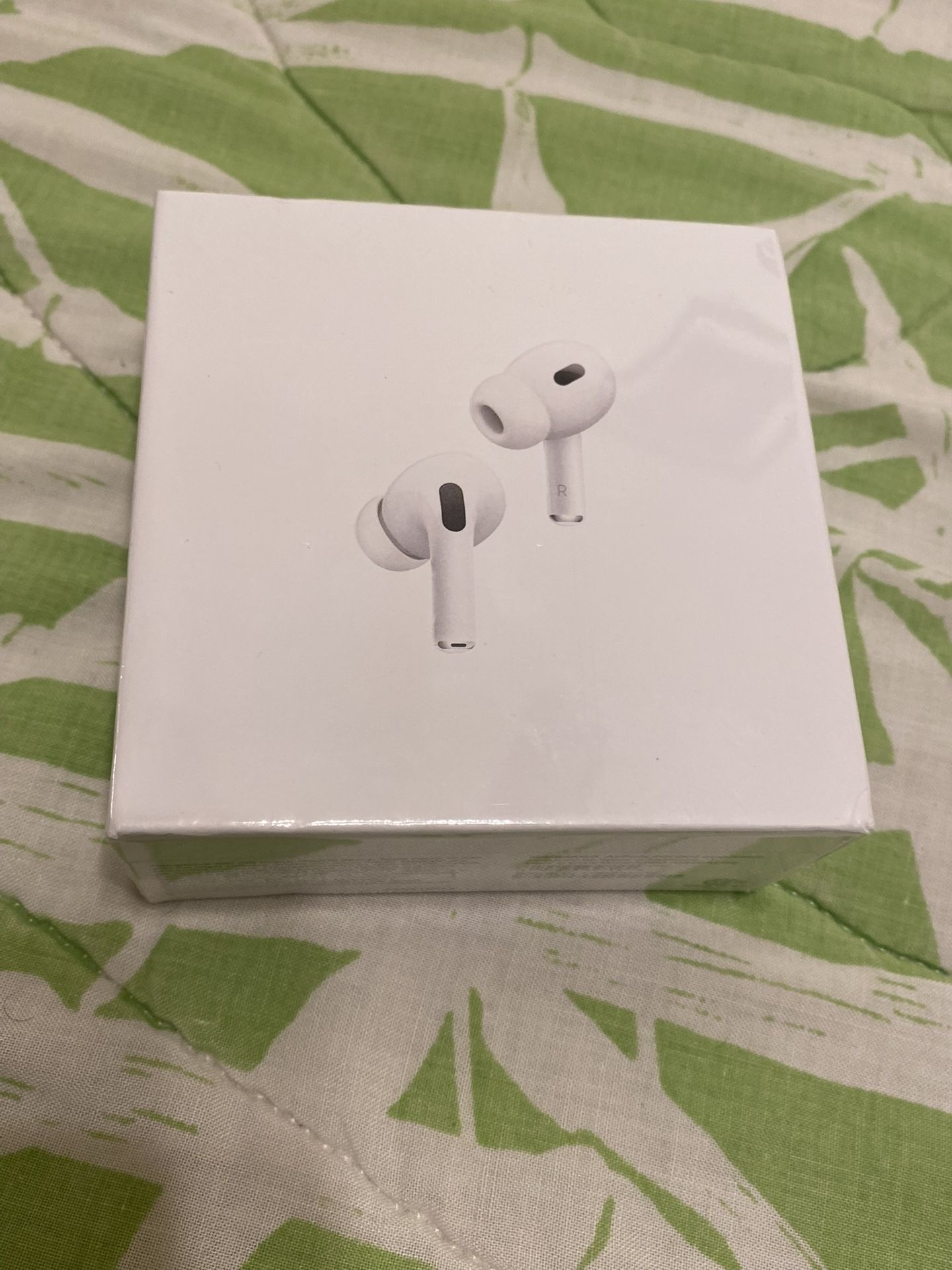Apple AirPods Pro 2nd Generation with Wireless Case - White