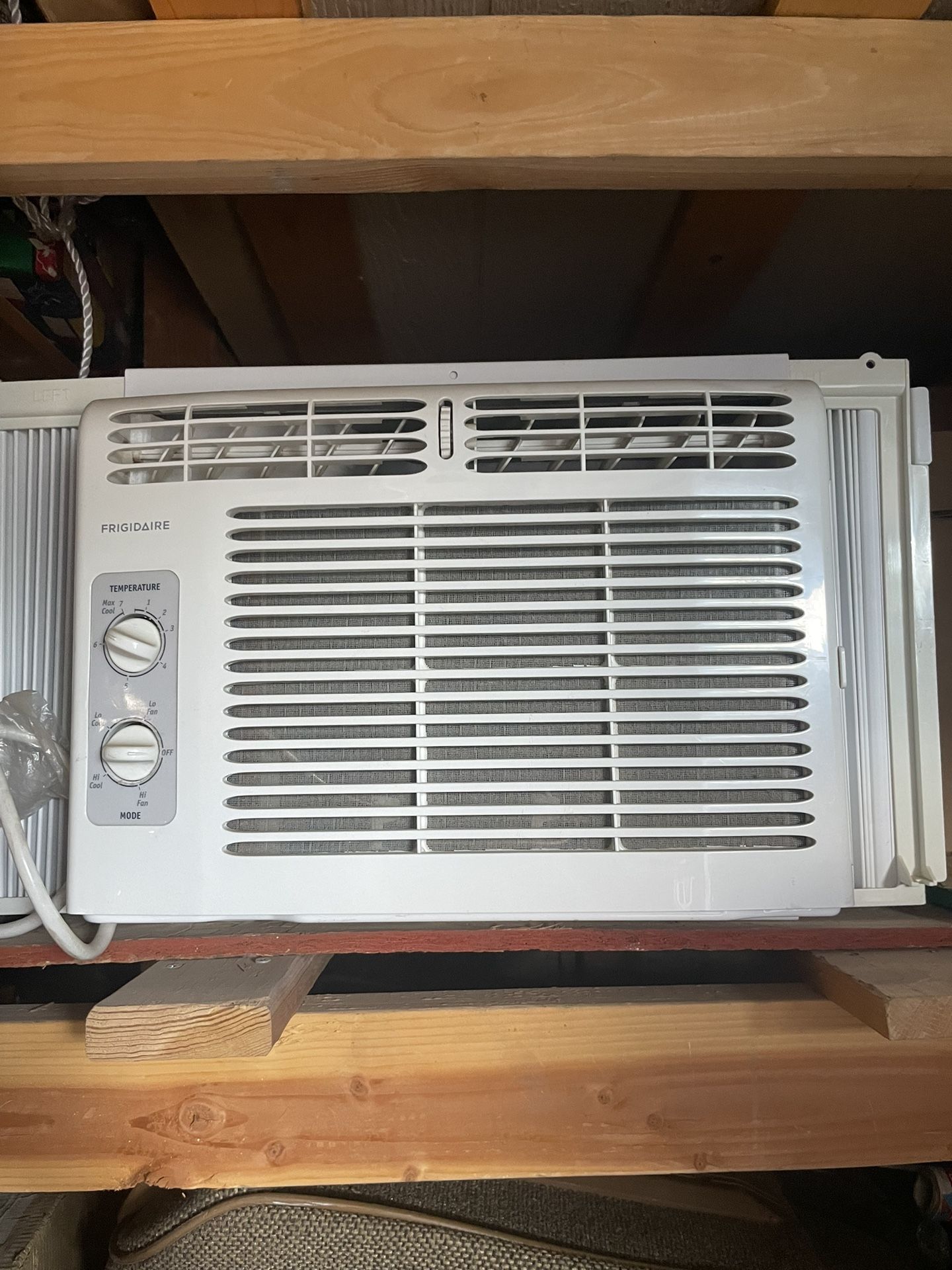 frigidaire model ffra05l1r1