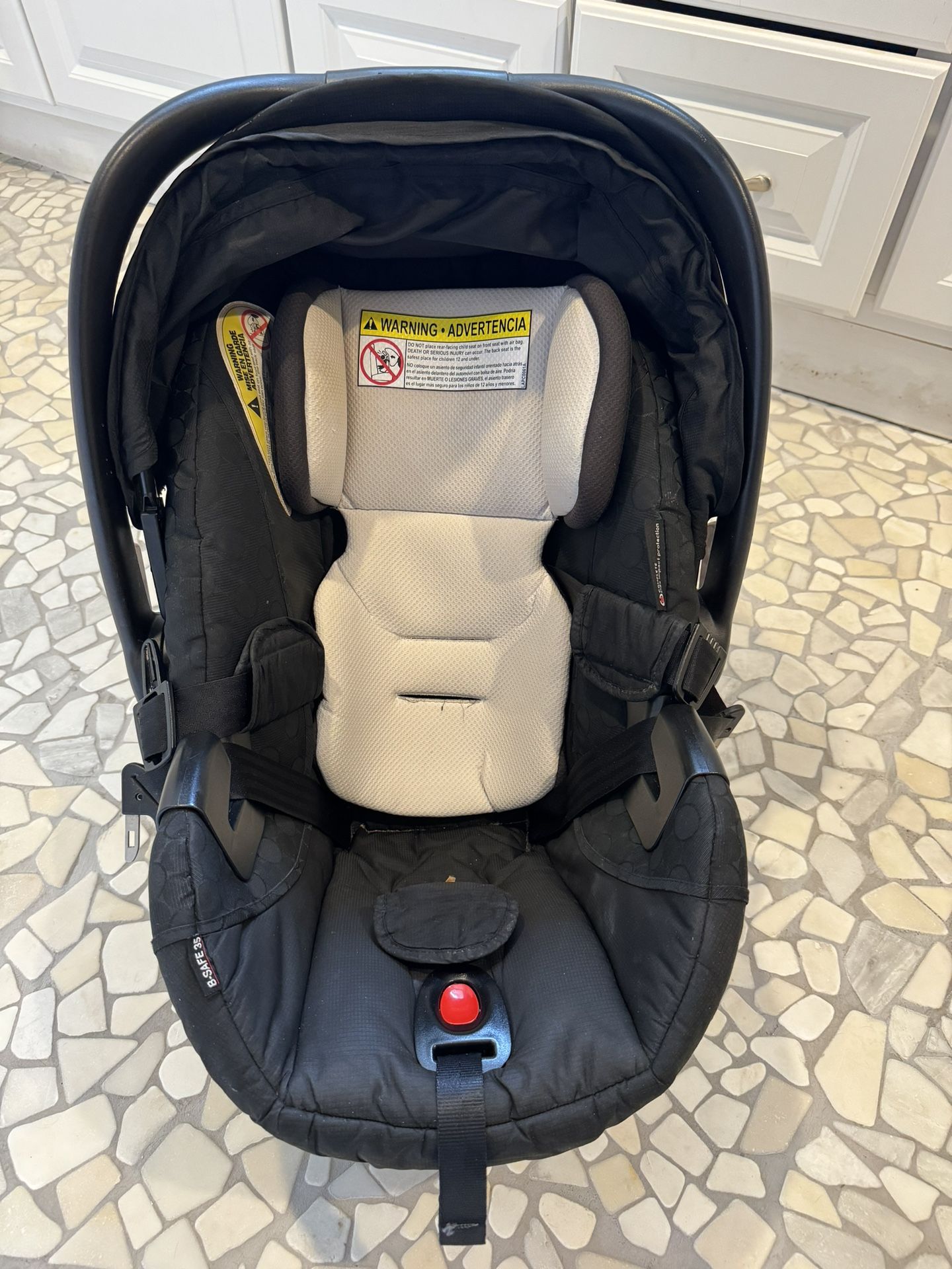 Britax Car Seat With 2 Bases