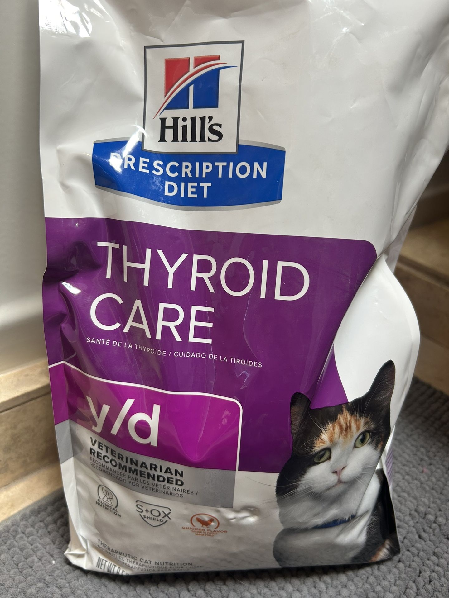 Thyroid y/d cat food