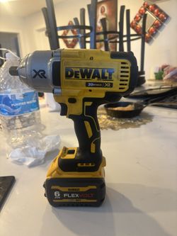 DeWalt ( DCF899)