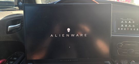 Alienware m18 r2 laptop
