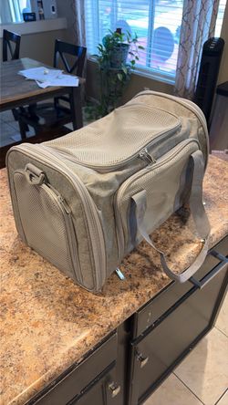 Pet carrier, small