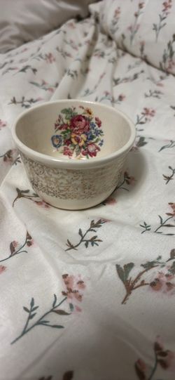Ceramic floral cup