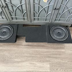 2   12inch kicker cvt subwoofer  speakers
