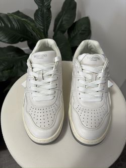 VALENTINO SNEAKERS