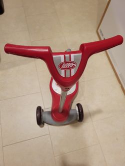 Radio Flyer Scooter - Red