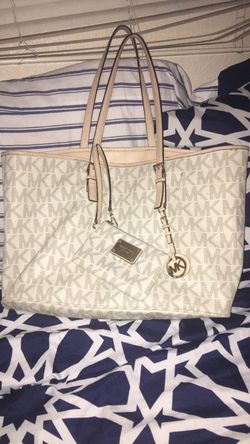 Michael kors purse / matching wallet