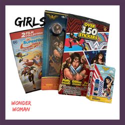 NWT Girls DC Wonder Woman 4pc Gift Set