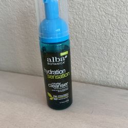 Alba Botanica Hydration Cleanser 