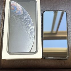 iPhone XR 64 GB Unlocked