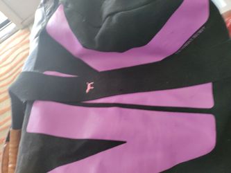 VICTORIA SECRET ( PINK BAG).   SEE ALL PICS-       PICK ⛏️ UP ON LY