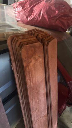 Redwood pickets for fencing/lumber