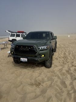 Form Headlight (Driver Side ) Only I Have 2